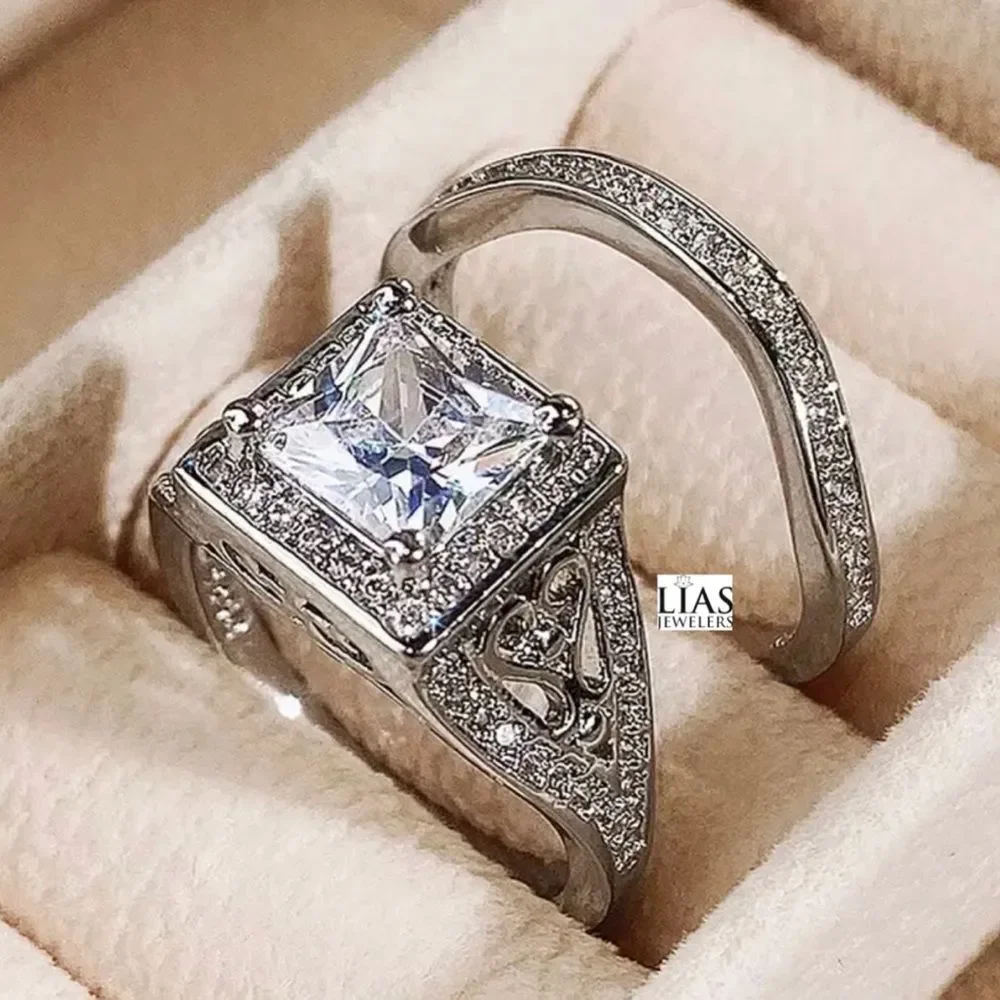 New 18k white gold wedding ring set